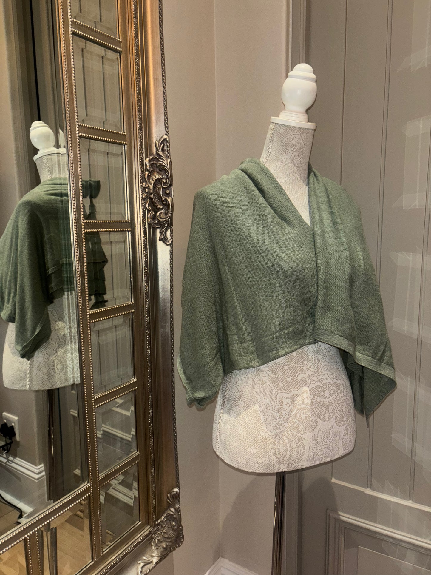 Classic 100% Cashmere Travel Wrap Blanket - Cashmere Wrap - view 5