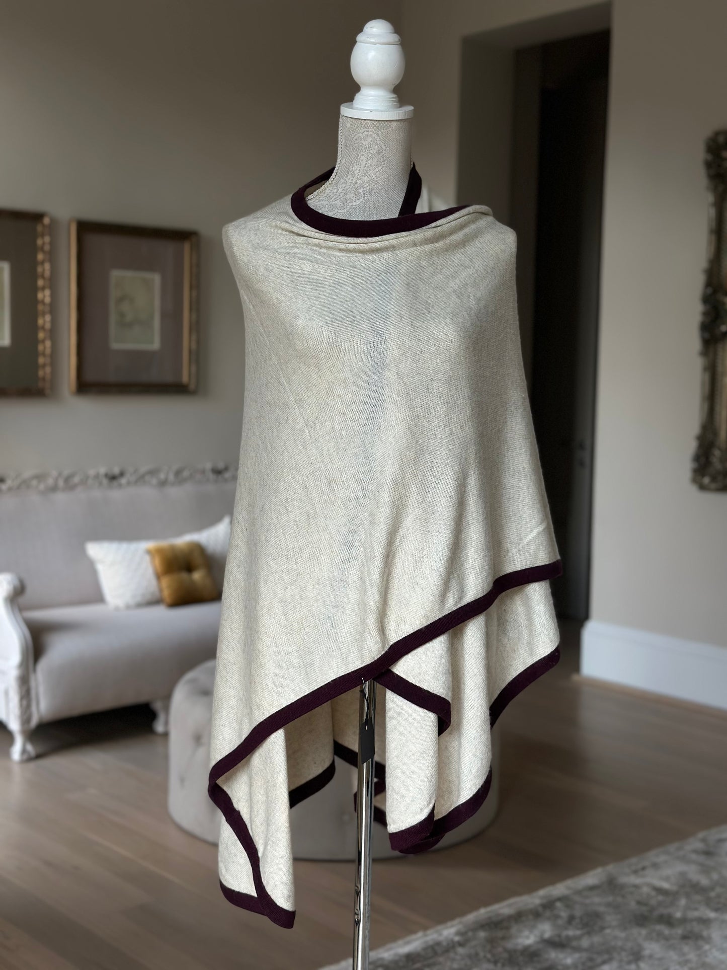 Cashmere Blanket Wrap (Ivory With Border) - Cashmere Wrap - view 2