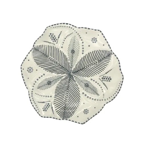 Eclectic Potterseed Tulip dinner plate in white ceramic with hand-painted grey botanical patterns and scalloped edge